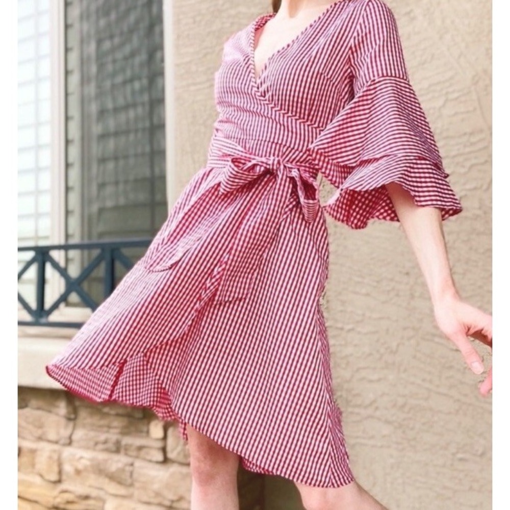 CHARLES‎ HENRY Gingham Ruffle Sleeve Wrap Dress size small Women's Red White